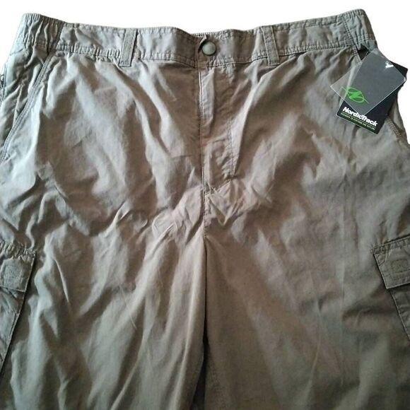 NordicTrack Shorts, Dark Olive Green, Size 36 NWT - Picture 4 of 7